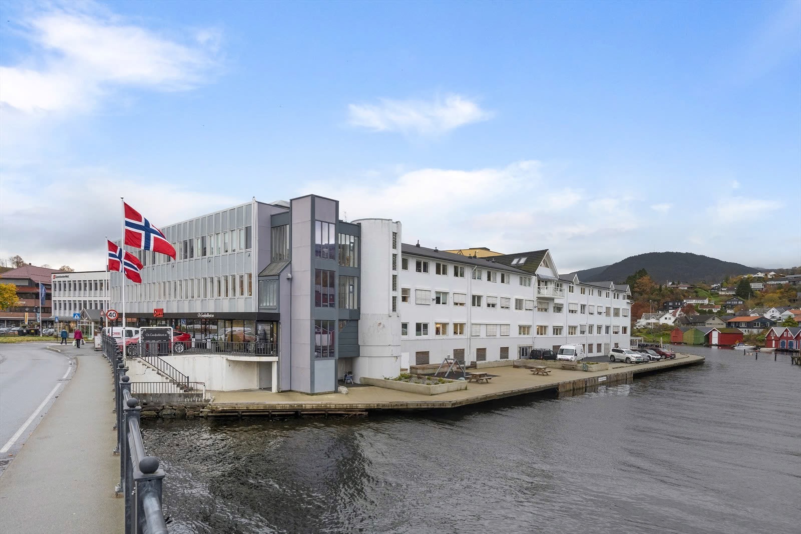 Moderne Næringslokaler til Leie i Hjertet av Os
