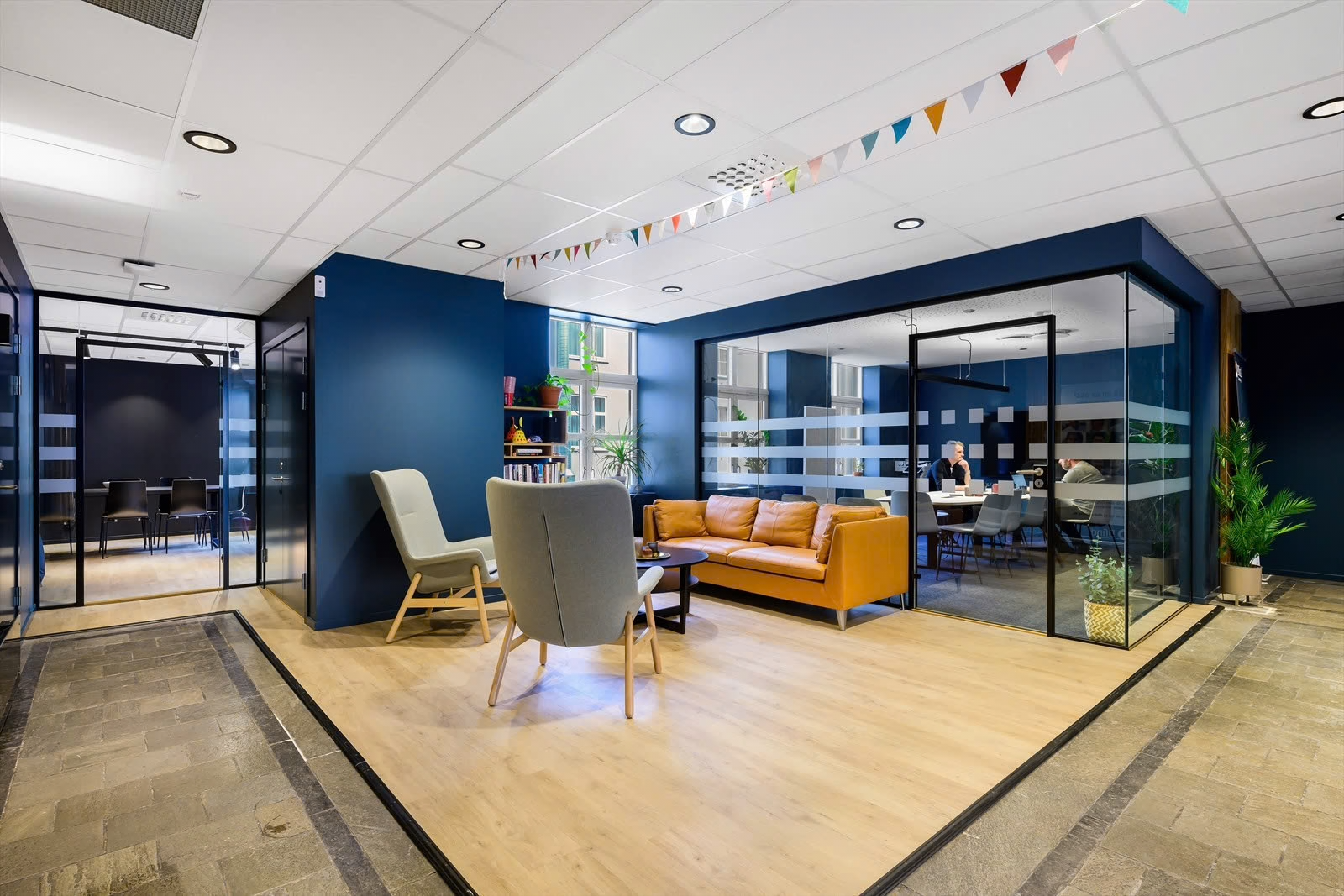 Moderne kontorer midt i sentrum
